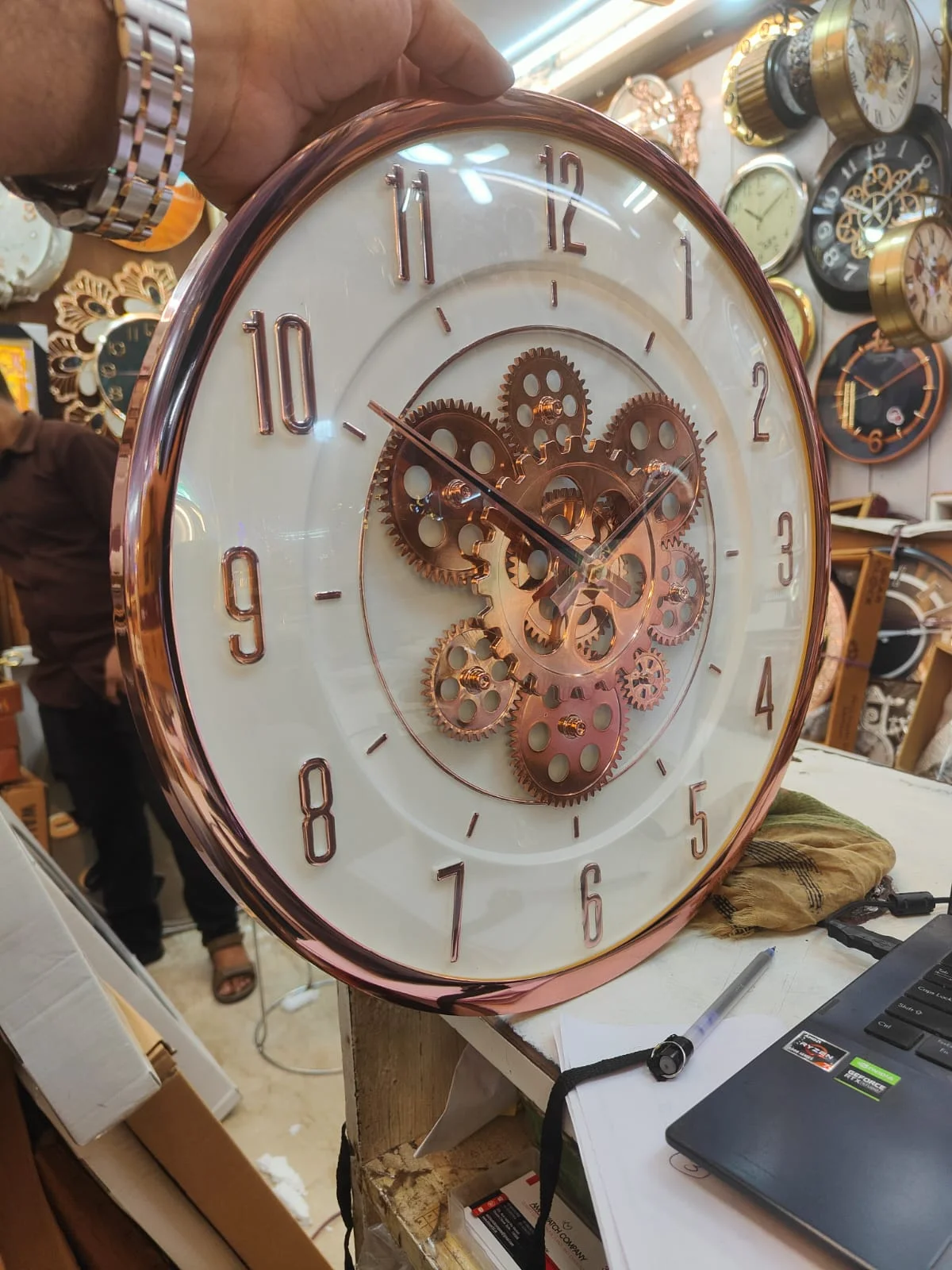 Pride 9094 Gold Gear Wall Clock - Pride - Wall Clock 18 inch - Wall Clock, Gear Clock, Gold Frame - Image 5